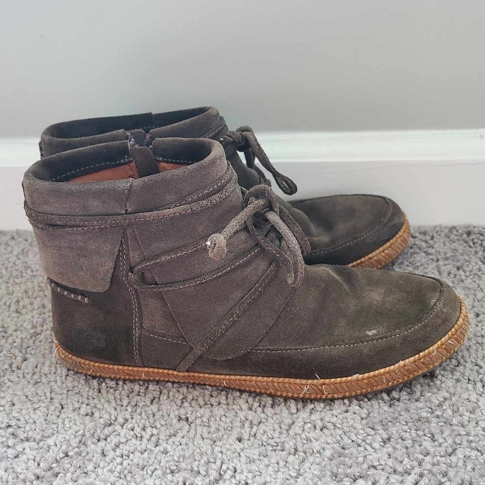 UGG Reid Moc - Picture 6 of 11